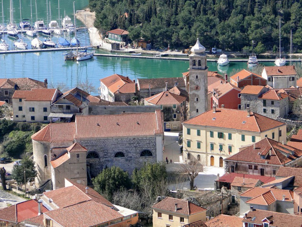 JAVNI POZIV NA ISKAZ INTERESA ZA KORIŠTENJE POTPORE I PODRŠKE OSOBAMA STARIJE ŽIVOTNE DOBI I OSOBAMA U NEPOVOLJNOM POLOŽAJU